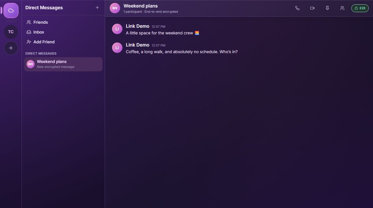 An encrypted Weekend plans group chat with the Link Demo account and sample messages.